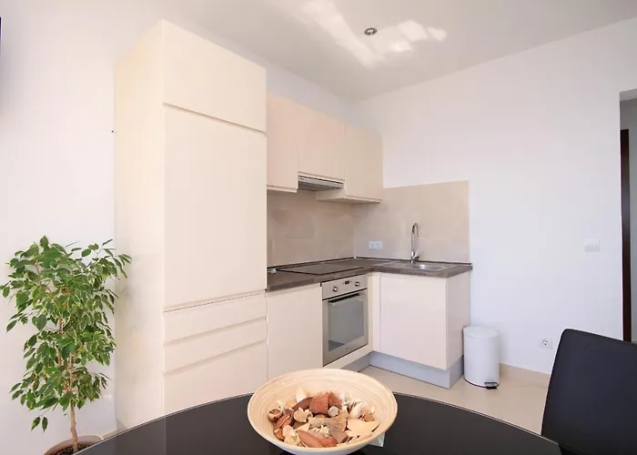 Apartamento By The Sea Zavalatica, Korcula - 9138 *